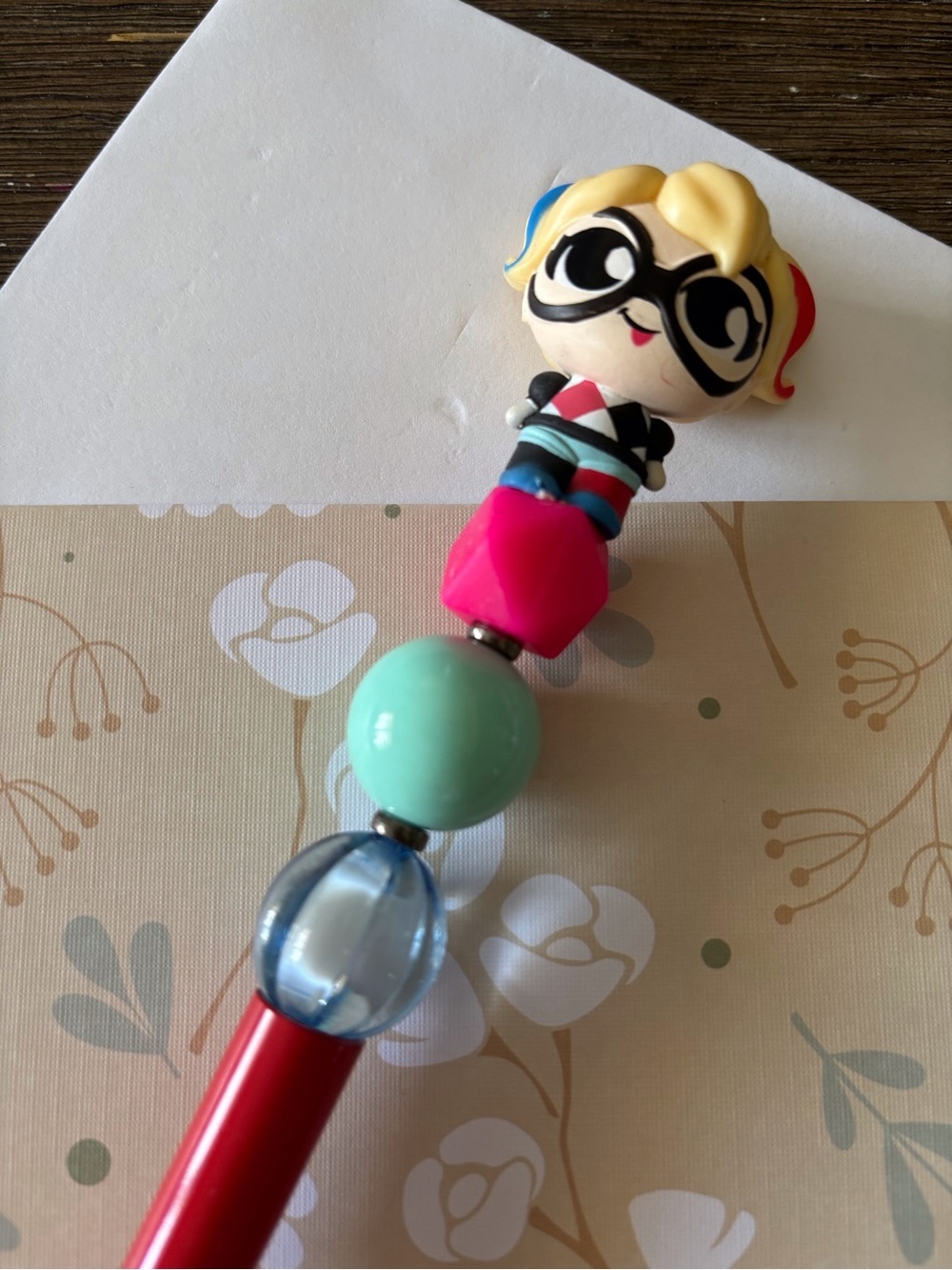 DC Comics: Harley Quinn handmade beaded pen